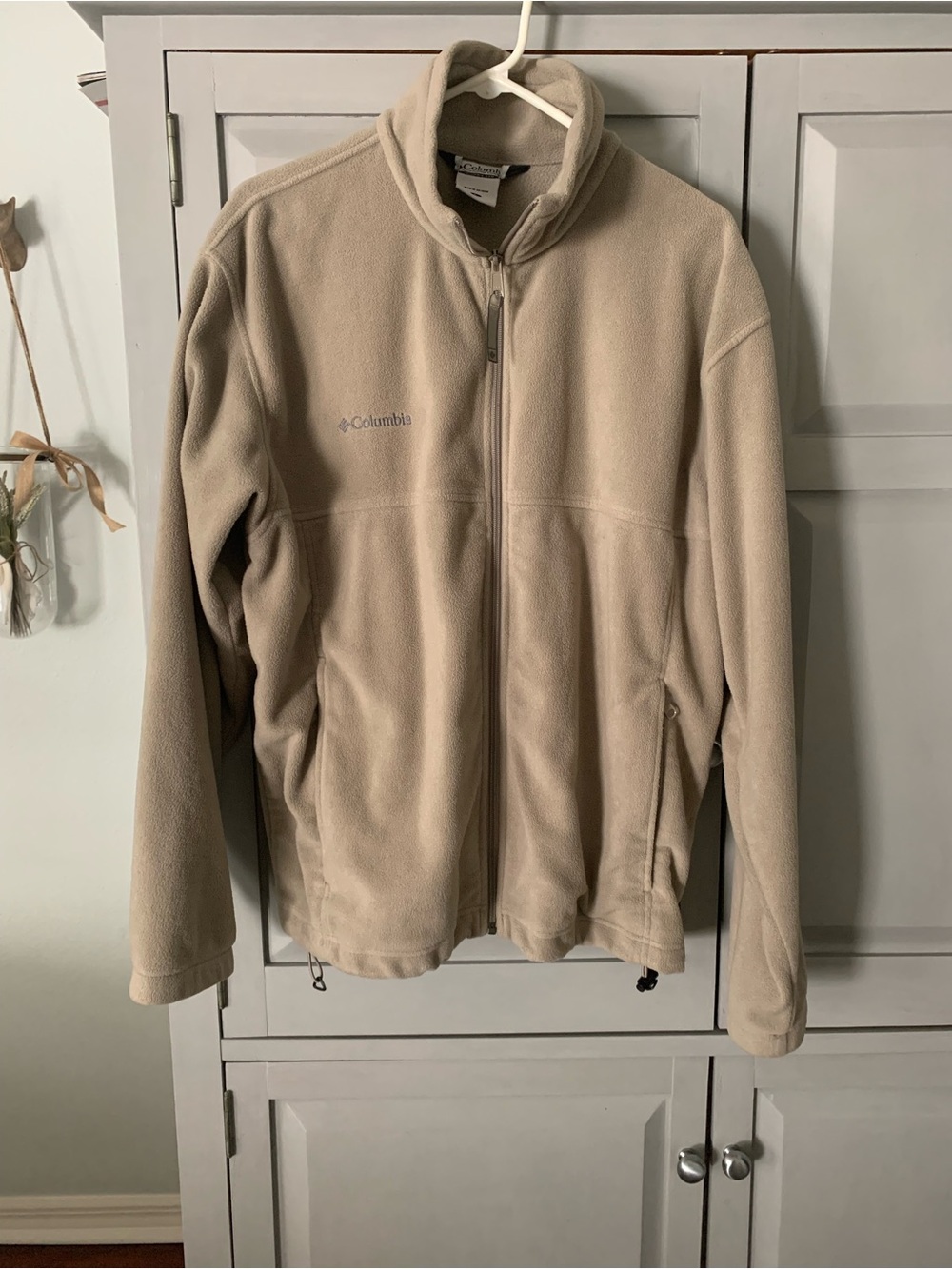 Columbia Men’s Light Tan Full-Zip Fleece Jacket